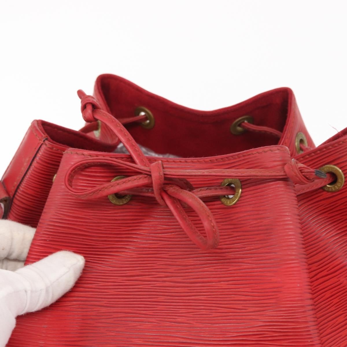 Louis Vuitton Petit Noe Epi Leather Red Leather Shoulder Bag Bag (Pre-Owned)