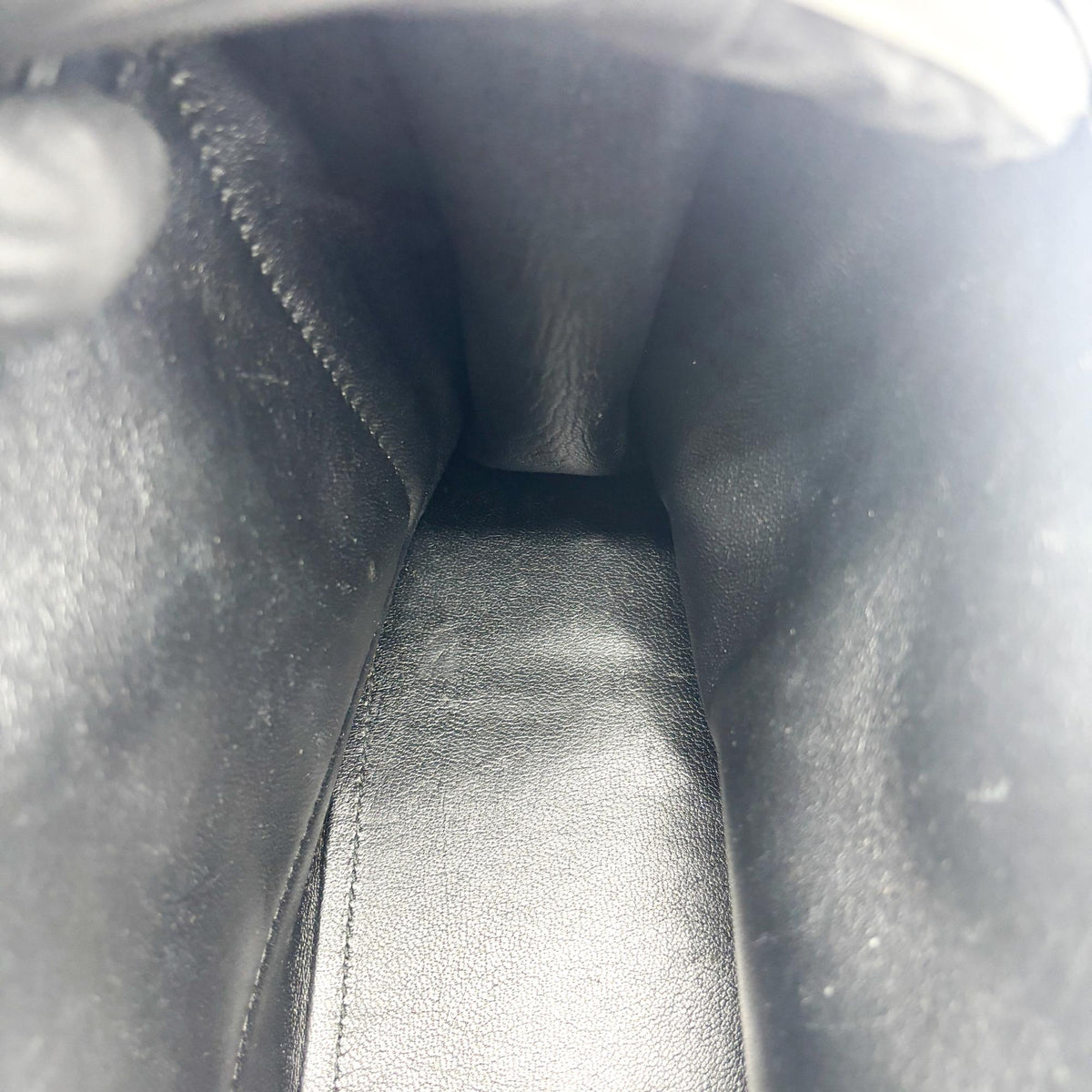 Balenciaga Downtown Soft Hourglass Leather Black Leather Shoulder Bag Bag (Pre-Owned)
