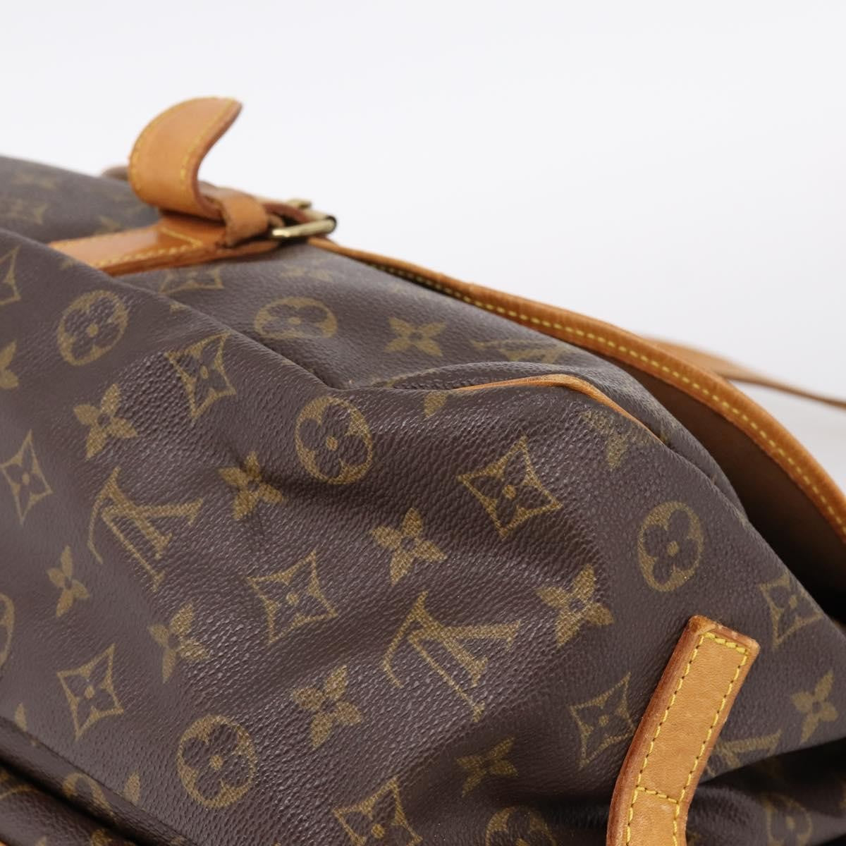 Louis Vuitton Saumur Monogram Brown Canvas Shoulder Bag Bag (Pre-Owned)