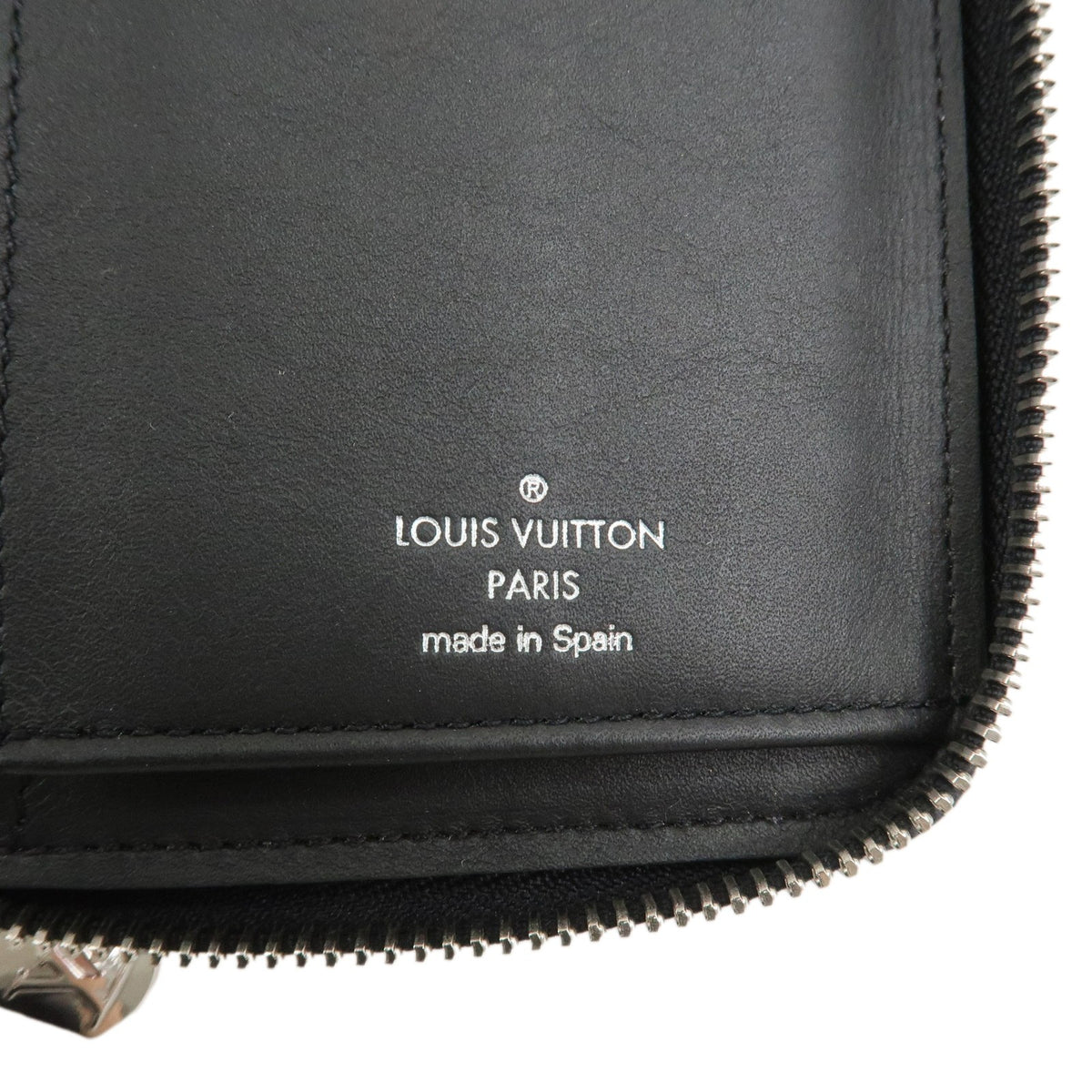 Louis Vuitton Zippy Wallet Vertical Leather Black Leather Wallets Accessory (Pre-Owned)