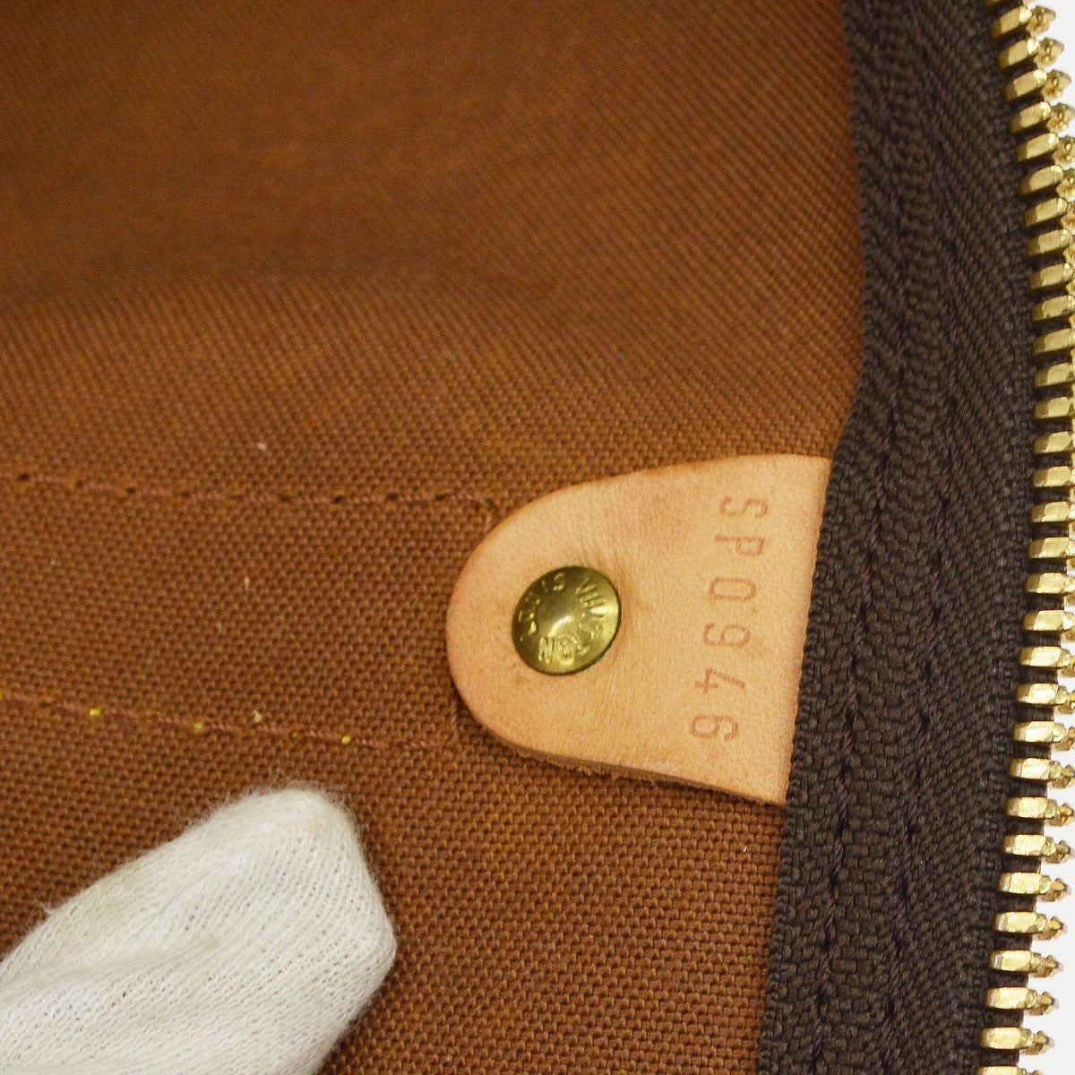 Louis Vuitton Keepall Monogram Canvas Brown Canvas Travel Bag Bag (Pre-Owned)