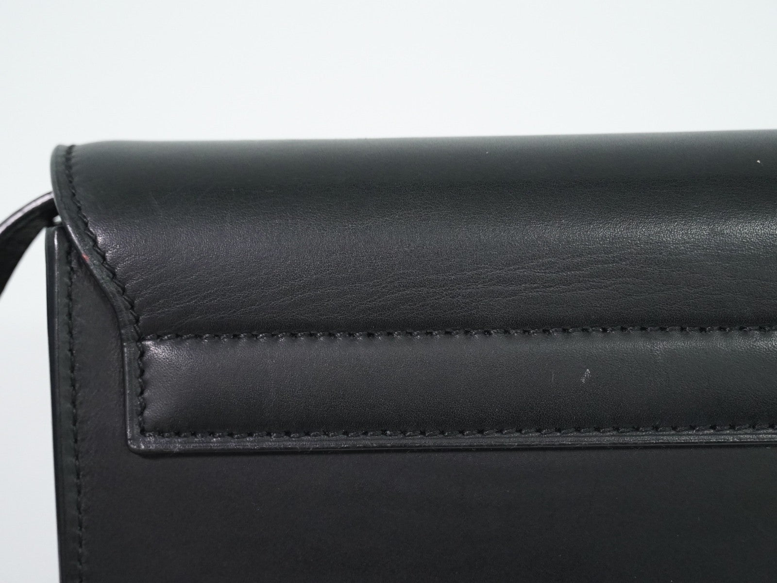 Saint Laurent Kaia Leather Black Leather Shoulder Bag Bag (Pre-Owned)