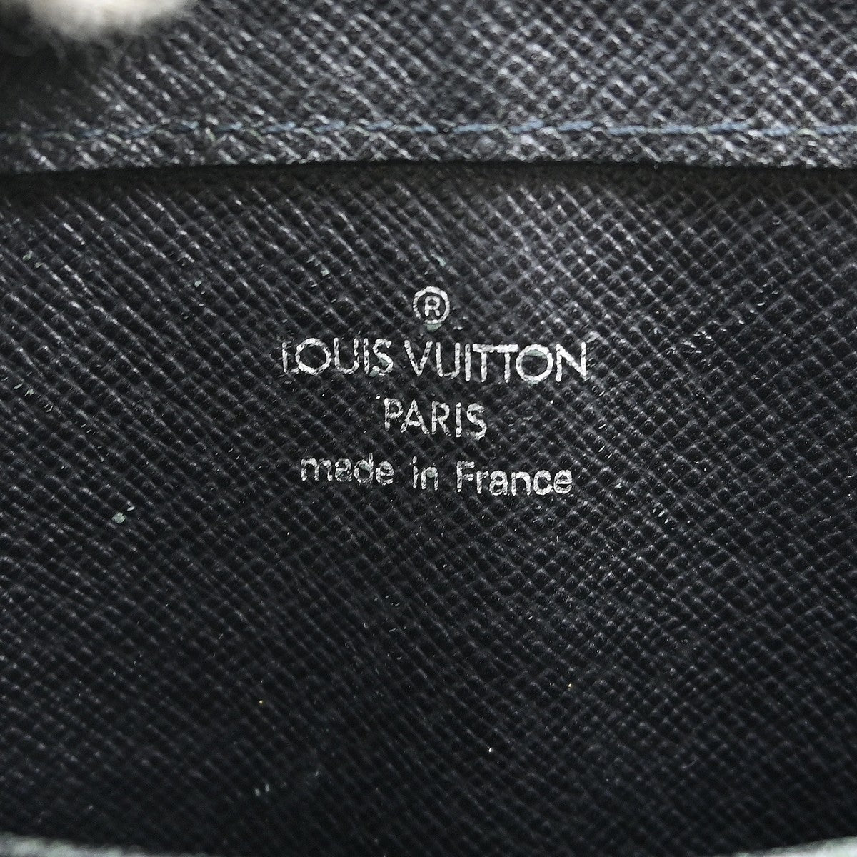 Louis Vuitton Pochette Baikal Clutch Taiga Leather Black Leather Clutche & Pouche Bag (Pre-Owned)
