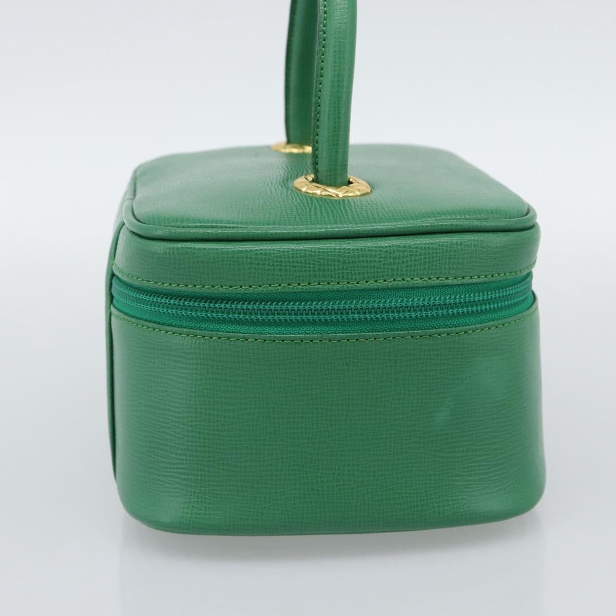 Burberry Vanity Leather Green Leather Clutche & Pouche Bag (Pre-Owned)