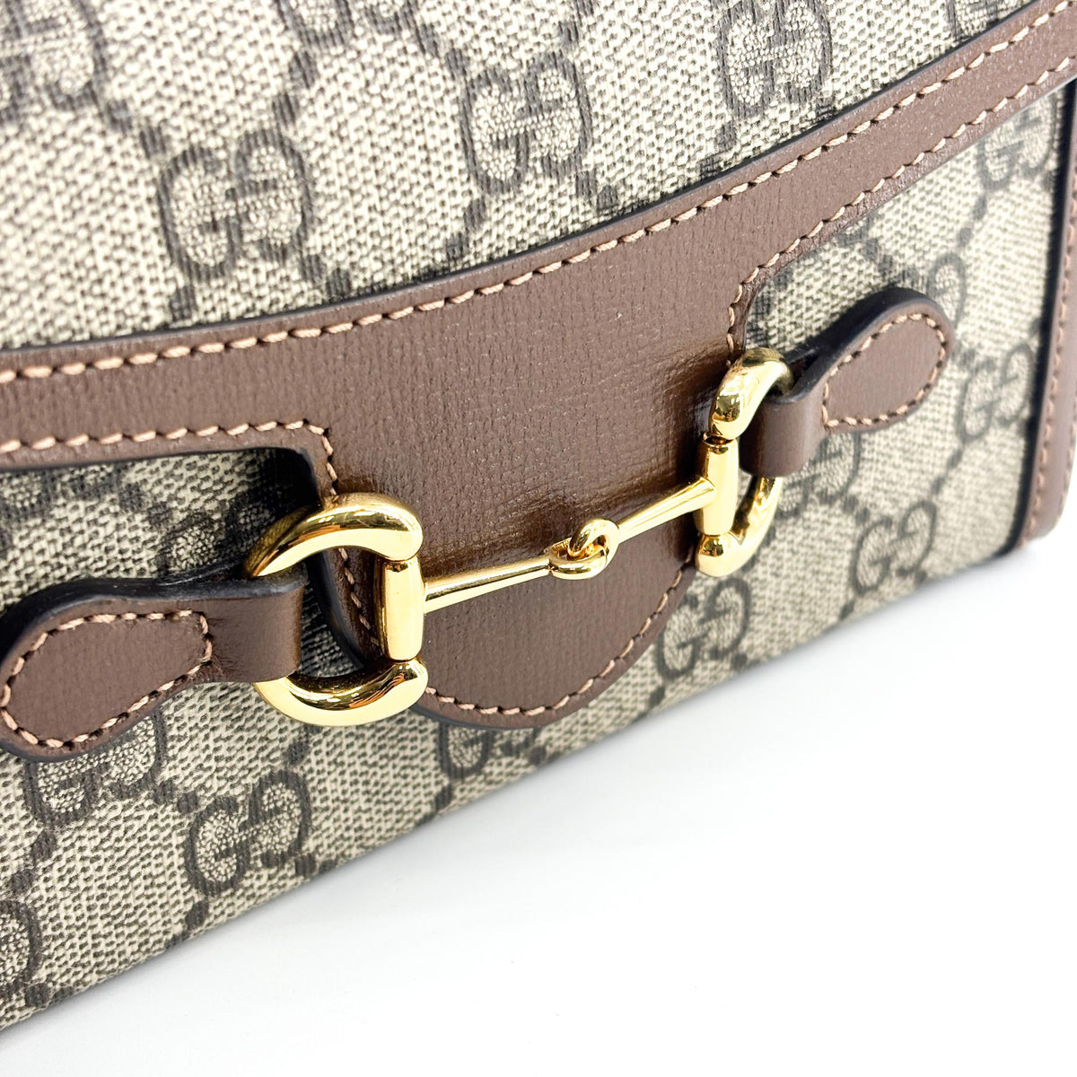 Gucci Horsebit 1955 Flap Gg Coated Canvas Brown Canvas Crossbody Bag Bag (Pre-Owned)