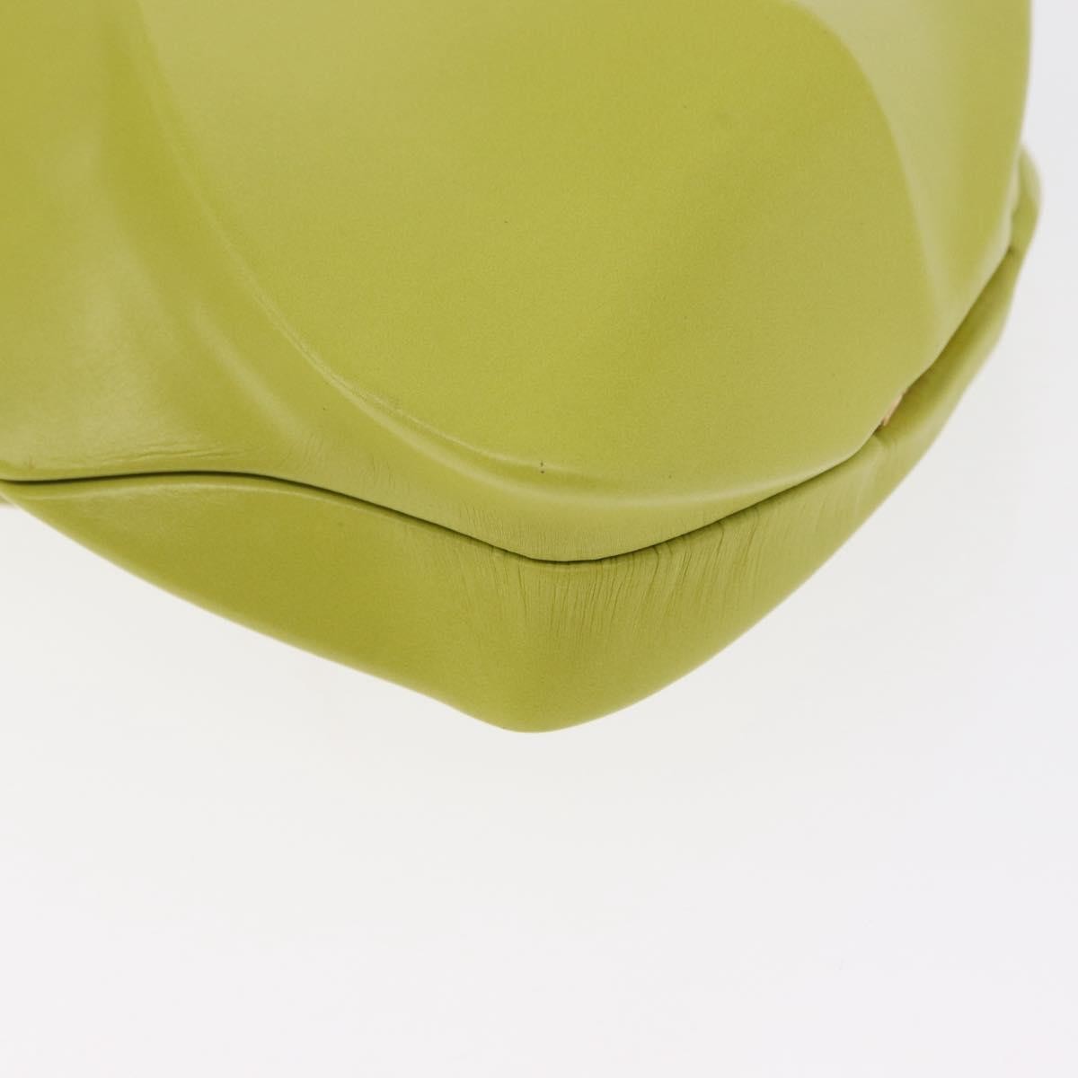 Bottega Veneta The Whirl Clutch Leather Green Leather Clutche & Pouche Bag (Pre-Owned)