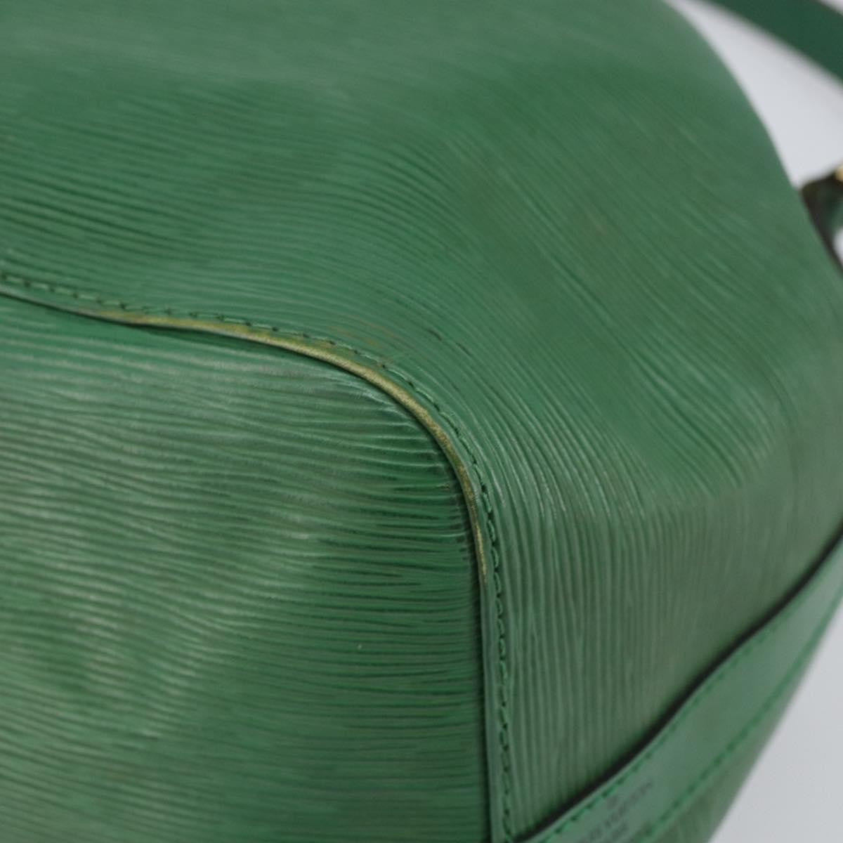 Louis Vuitton Petit Noe Epi Leather Green Leather Shoulder Bag Bag (Pre-Owned)