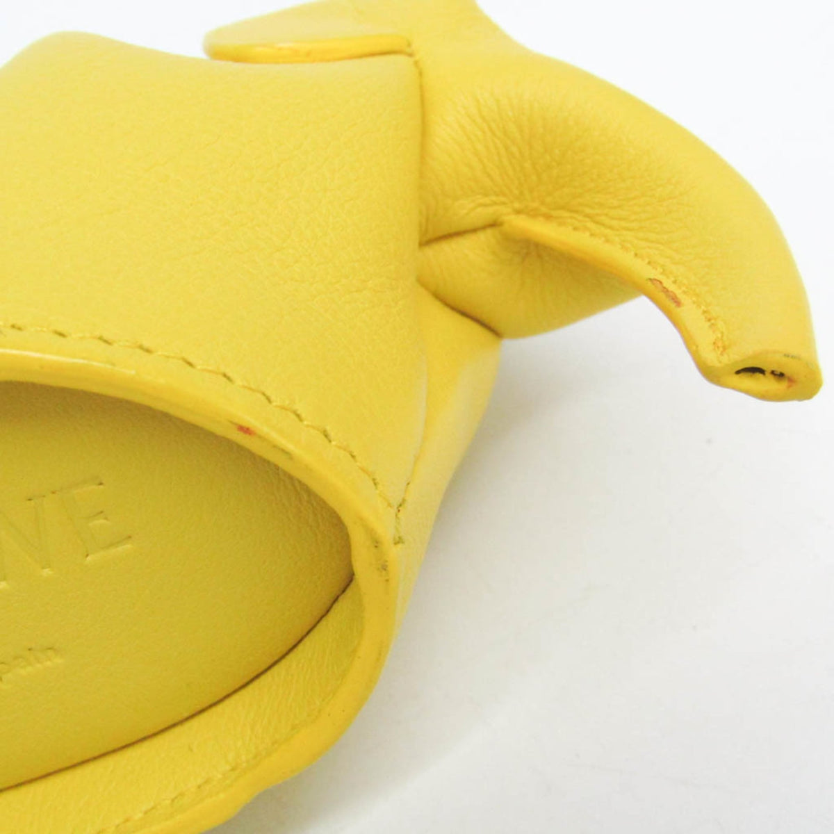Loewe Elephant Coin Purse Leather Yellow Leather Clutche & Pouche Bag (Pre-Owned)