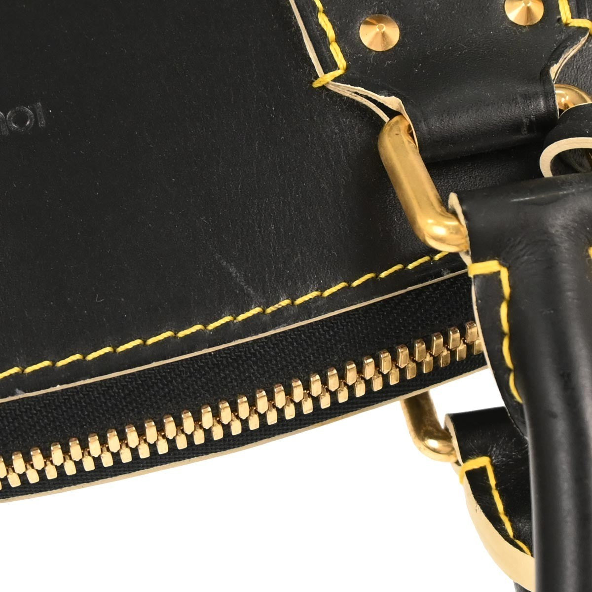 Louis Vuitton Suhali Lockit Leather Black Leather Handbag (Pre-Owned)