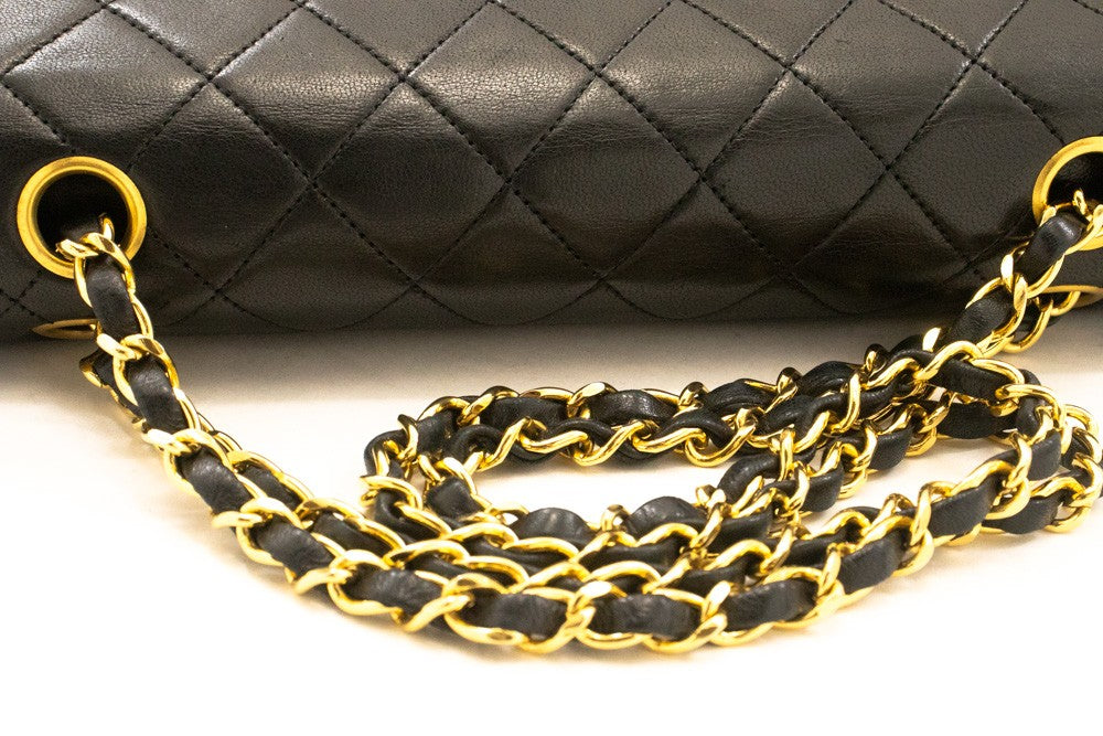 Chanel Classic Flap Lambskin Black Leather Crossbody Bag Bag (Pre-Owned)