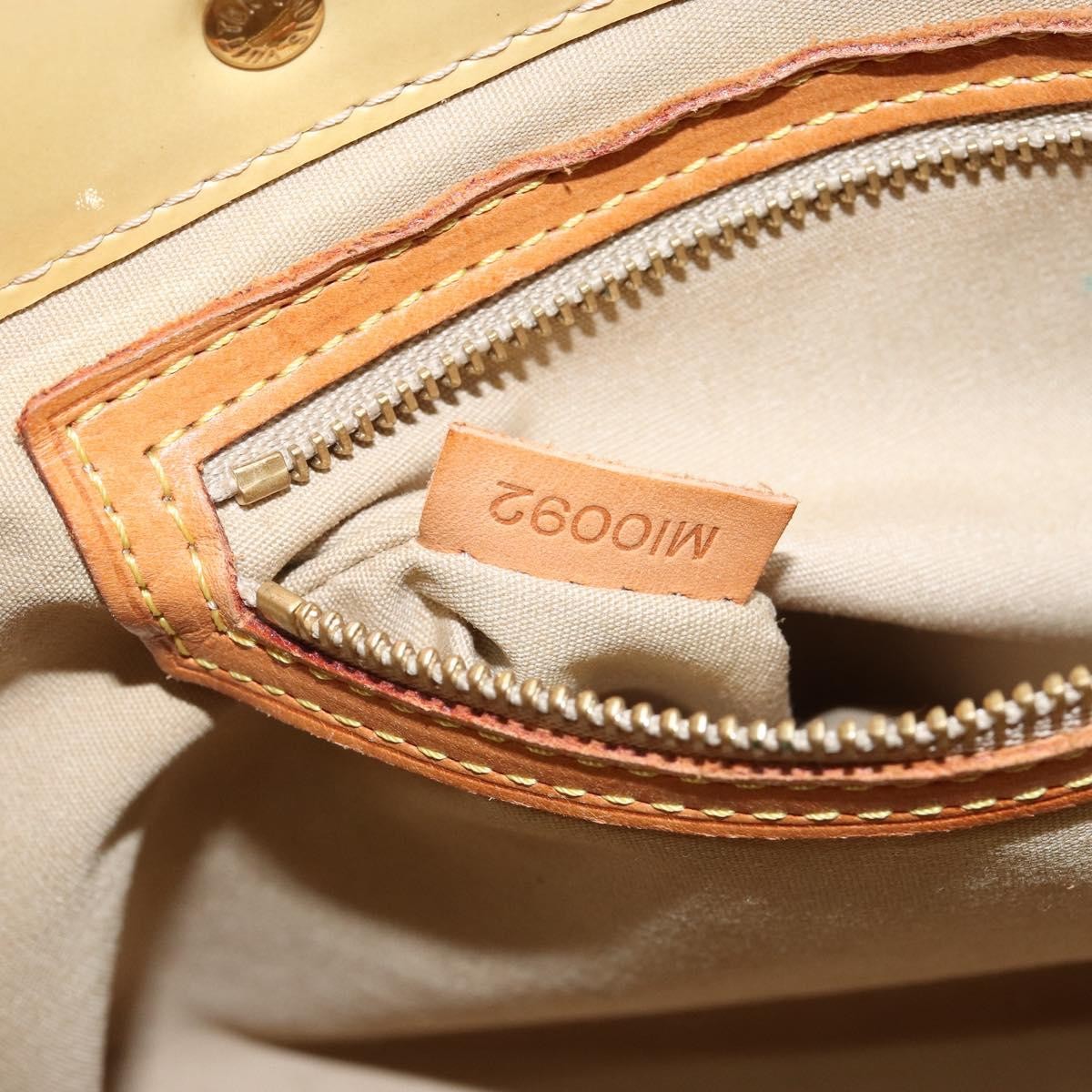 Louis Vuitton Reade Monogram Vernis Beige Patent_Leather Bag (Pre-Owned)