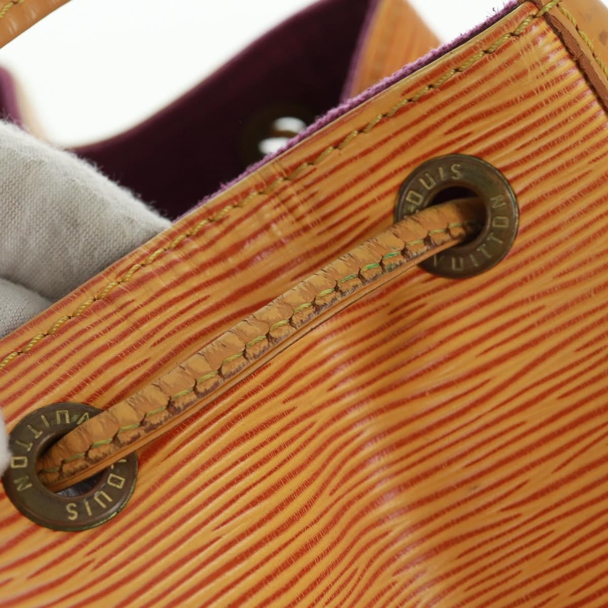 Louis Vuitton Petit Noe Epi Leather Yellow Leather Shoulder Bag Bag (Pre-Owned)