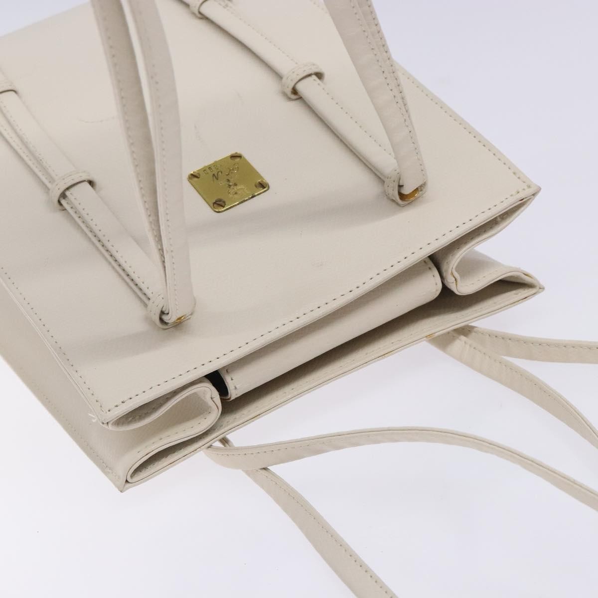 MCM Vintage Leather White Leather Shoulder Bag Bag (Pre-Owned)