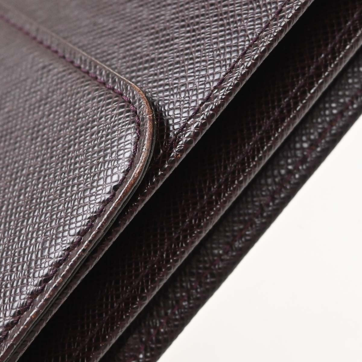 Louis Vuitton Serviette Moskova Taiga Leather Purple Leather Briefcase Bag (Pre-Owned)
