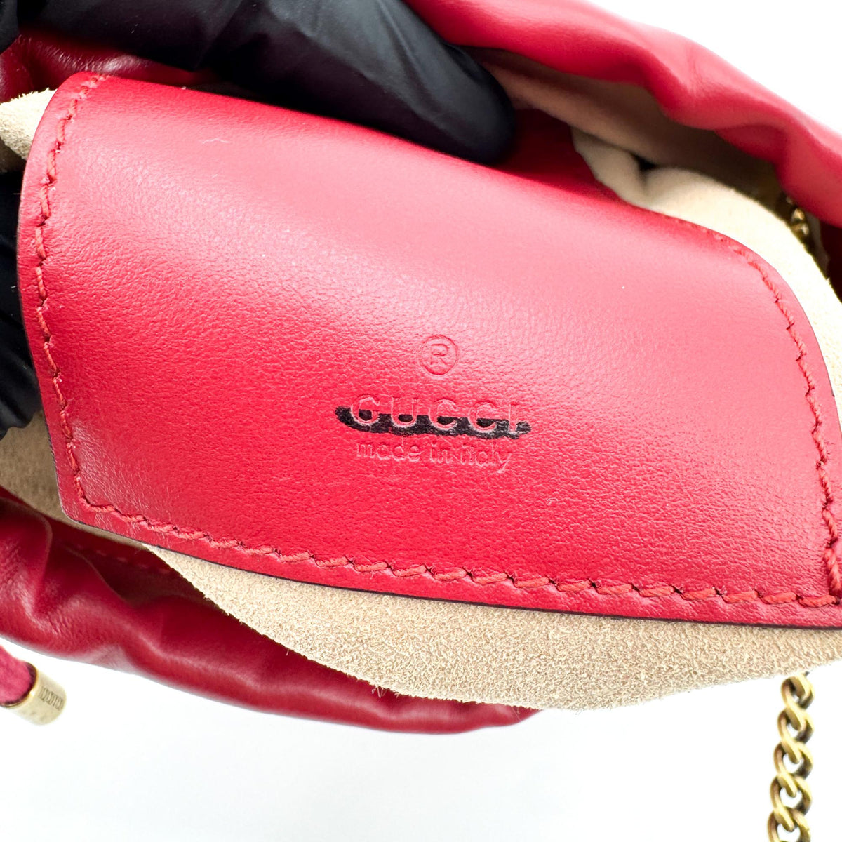 Gucci Gg Marmont Bucket Matelasse Leather Red Leather Shoulder Bag Bag (Pre-Owned)