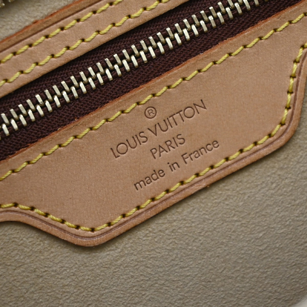 Louis Vuitton Cite Monogram Canvas Brown Canvas Handbag (Pre-Owned)