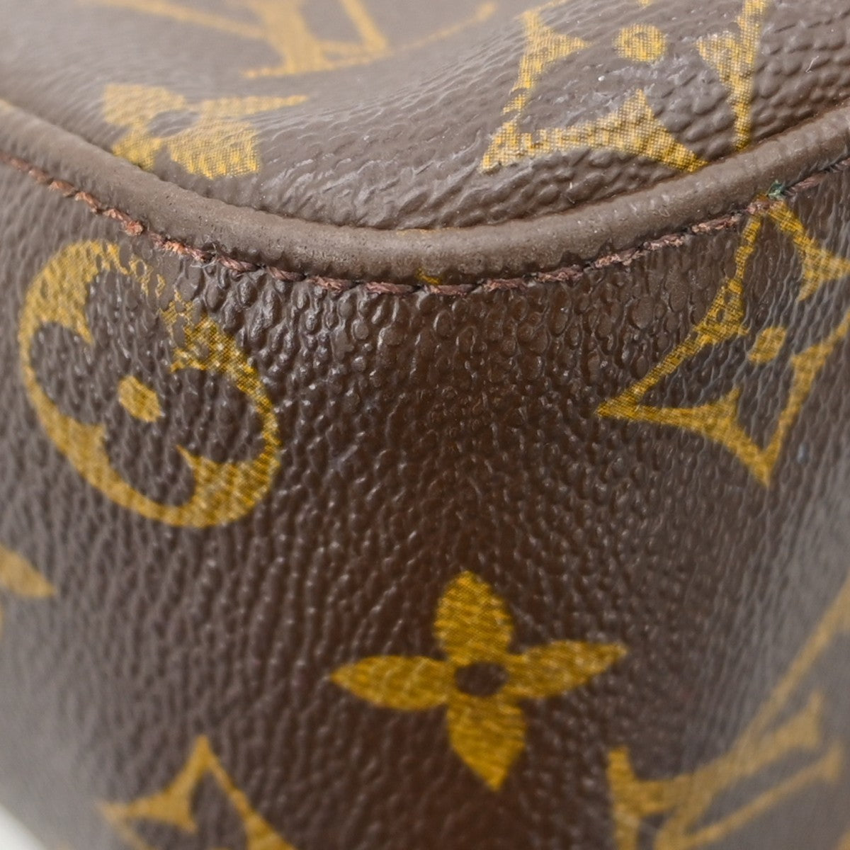 Louis Vuitton Monogram Looping Monogram Canvas Brown Canvas Shoulder Bag Bag (Pre-Owned)