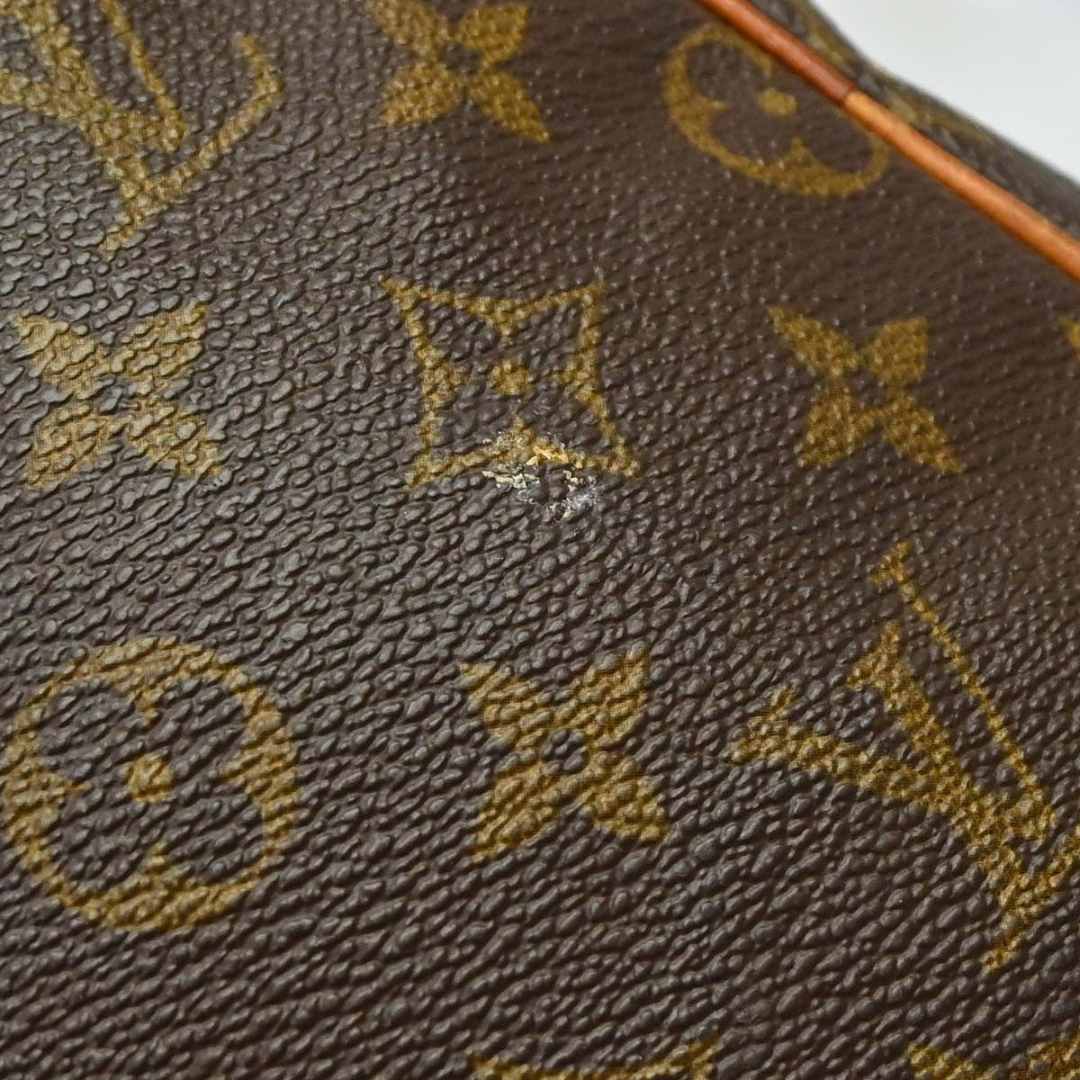 Louis Vuitton Keepall Monogram Canvas Brown Canvas Travel Bag Bag (Pre-Owned)
