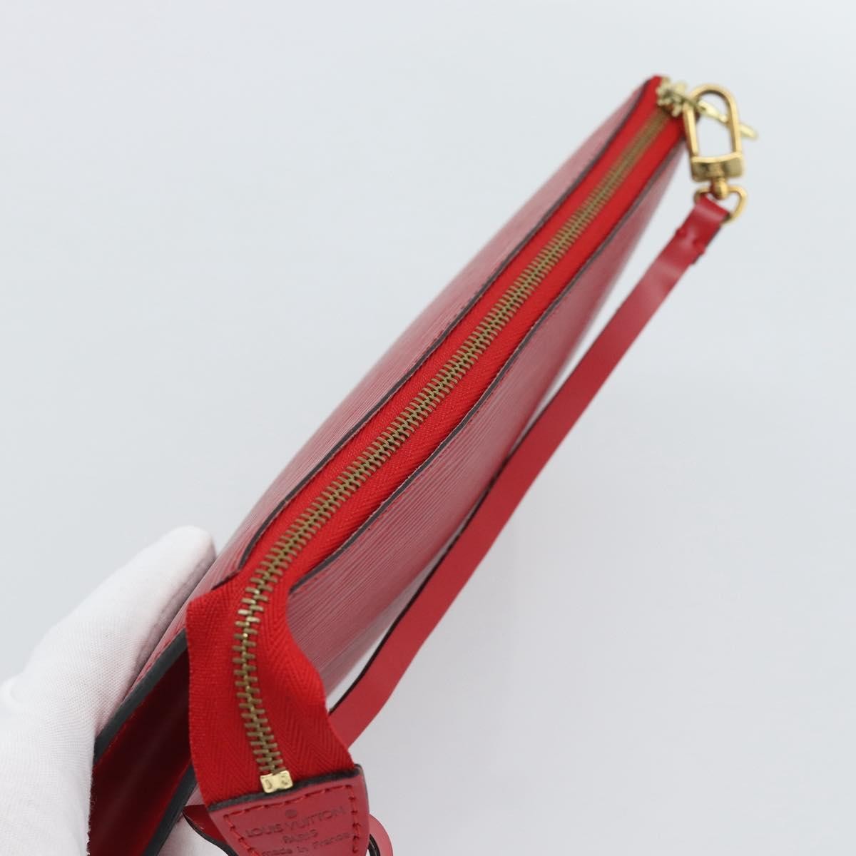 Louis Vuitton Pochette Accessoires Epi Red Leather Clutche & Pouche Bag (Pre-Owned)