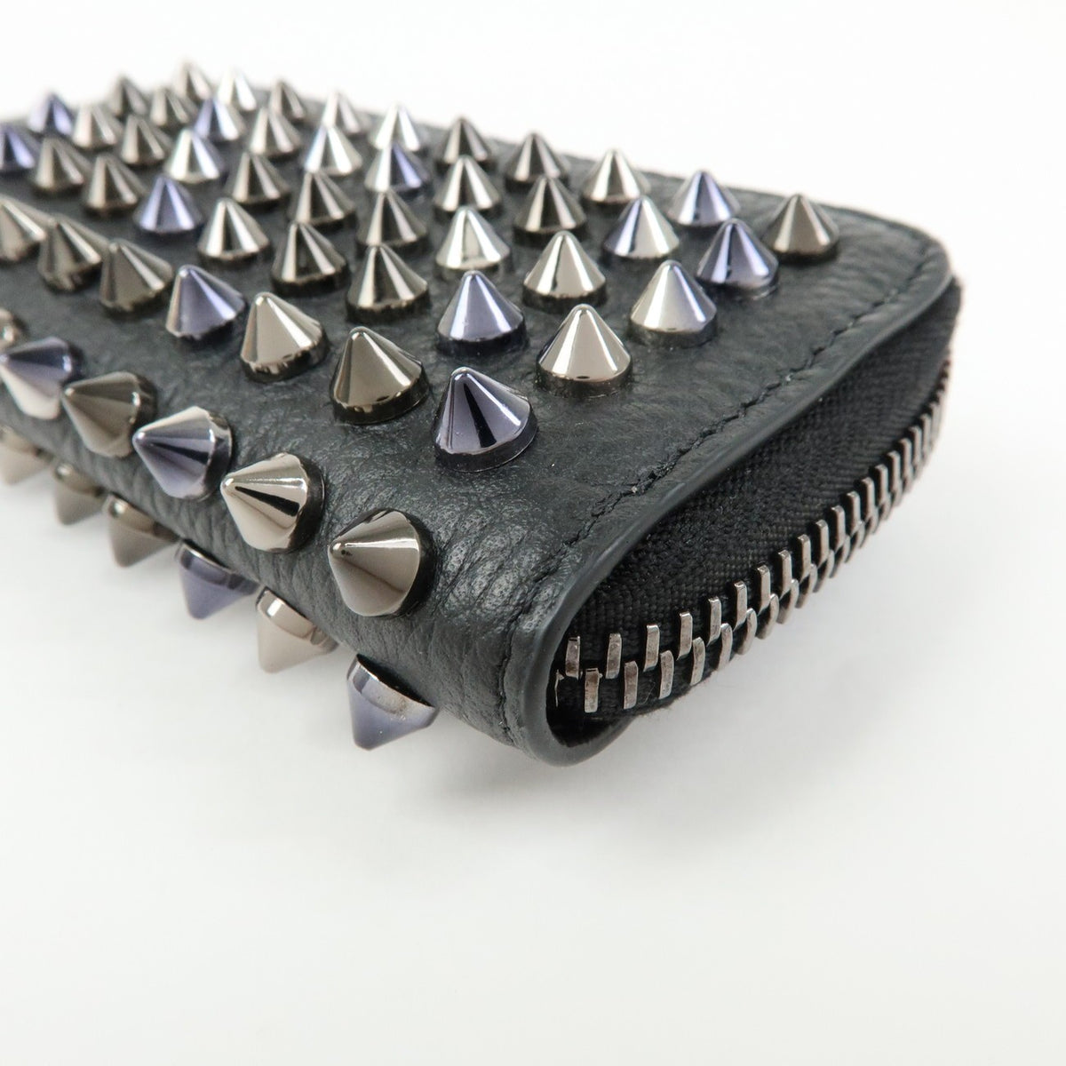 Christian Louboutin Panettone Coin Purse Spiked Leather Black Leather Wallets Accessory (Pre-Owned)
