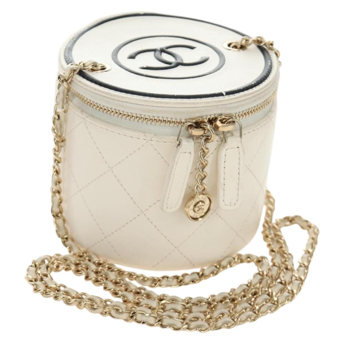 Chanel Cc Round Vanity Case With Chain Quilted Lambskin White Leather Shoulder Bag Bag (Pre-Owned)