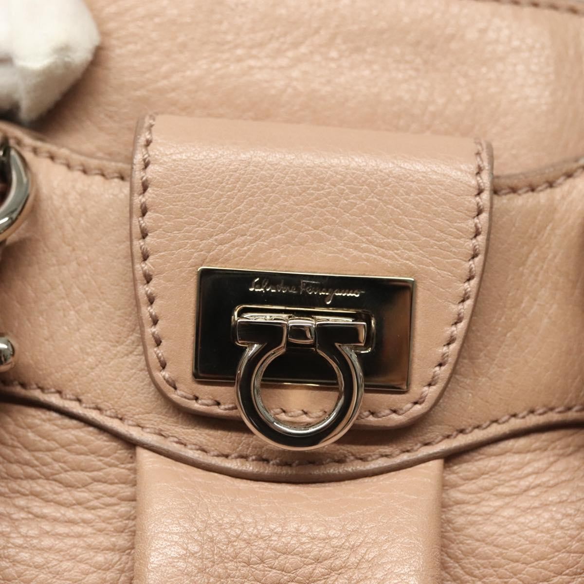 Salvatore Ferragamo Gancini Leather Pink Leather Handbag (Pre-Owned)