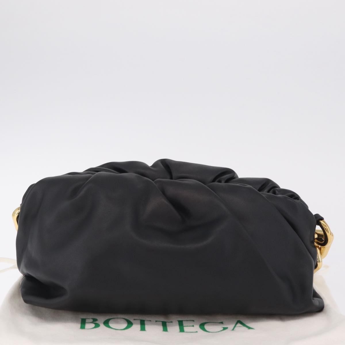 Bottega Veneta The Chain Pouch Leather Black Leather Clutche & Pouche Bag (Pre-Owned)