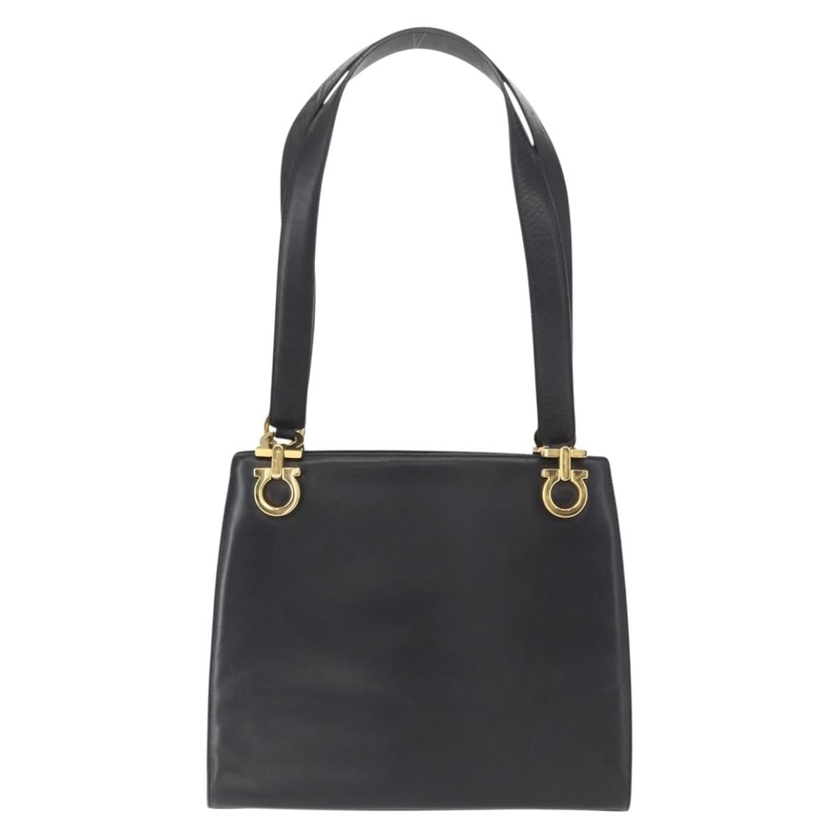 Salvatore Ferragamo Gancini Leather Black Leather Shoulder Bag Bag (Pre-Owned)