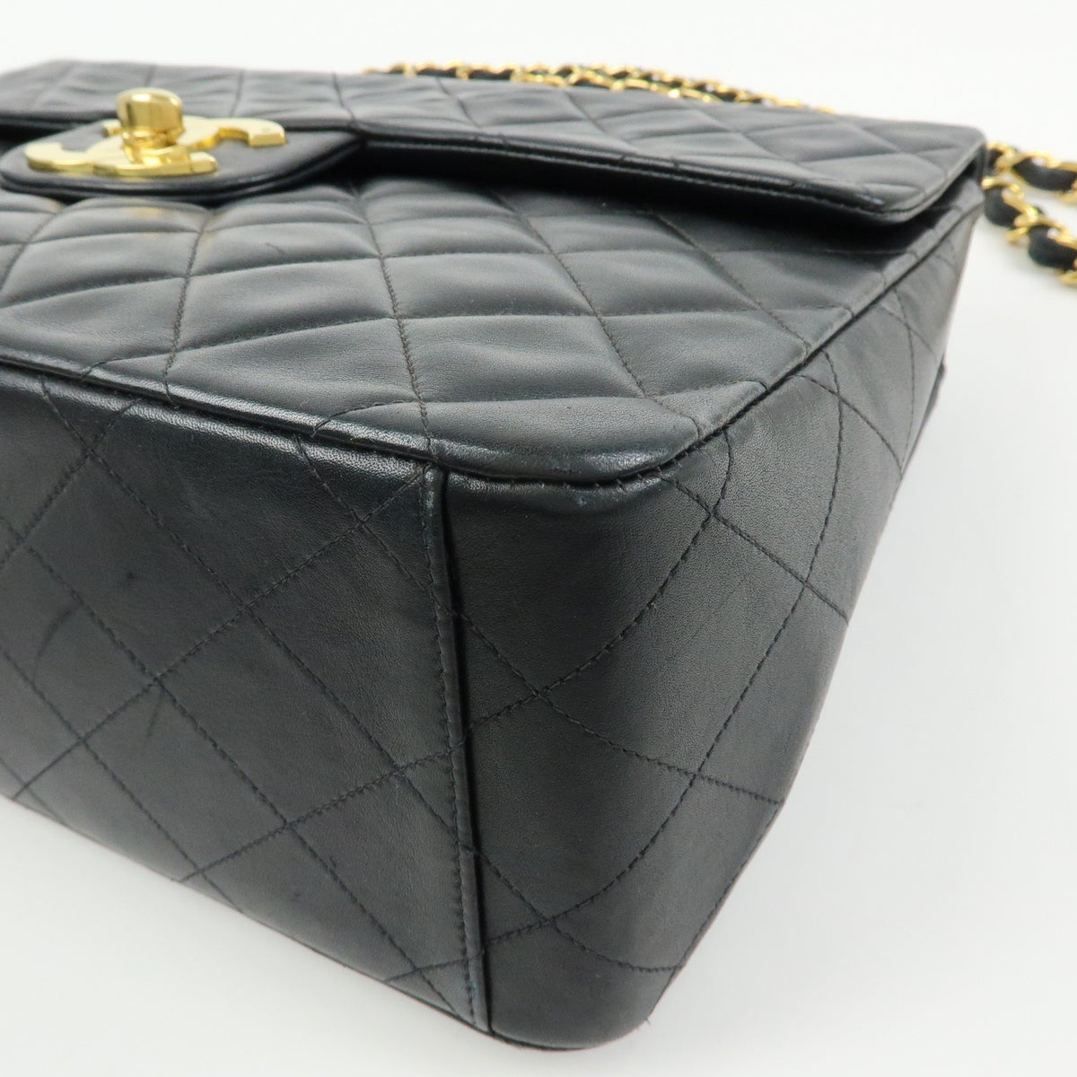 Chanel Vintage Timeless Cc Flap Quilted Lambskin Black Leather Handbag (Pre-Owned)