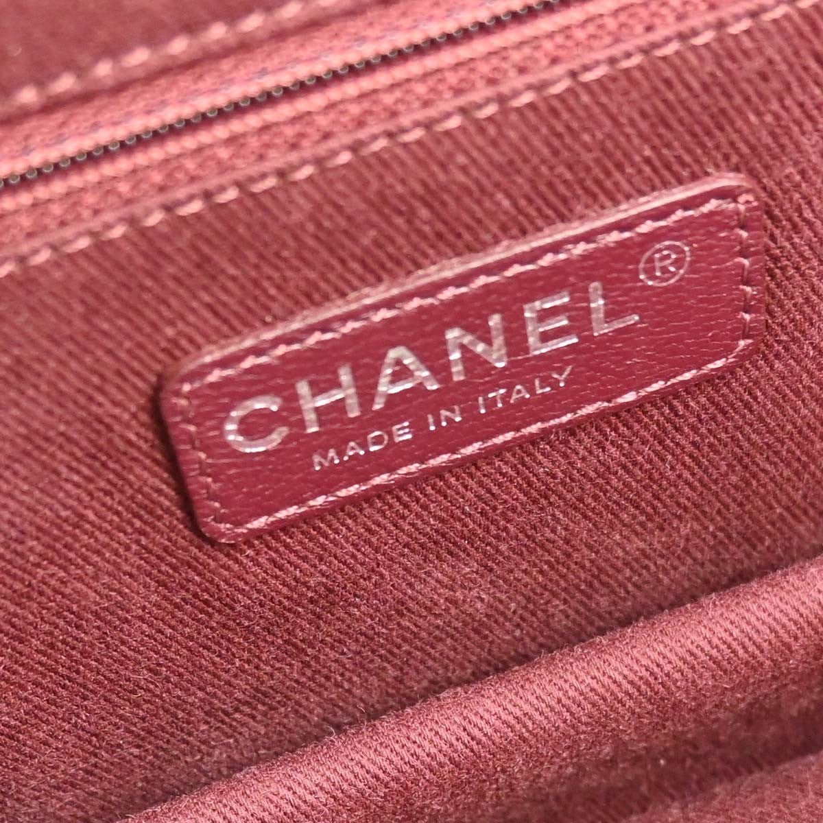 Chanel Retro Class Flap Quilted Caviar Black Leather Handbag (Pre-Owned)