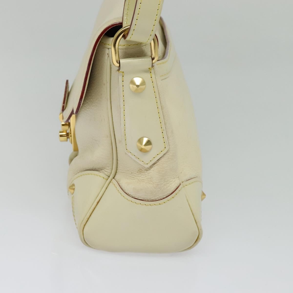 Louis Vuitton Suhali L'essentiel Leather White Leather Shoulder Bag Bag (Pre-Owned)