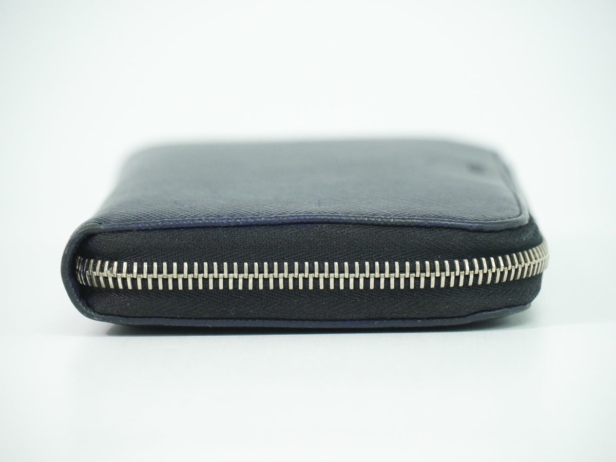 Prada Saffiano Leather Navy Leather Wallets Accessory (Pre-Owned)