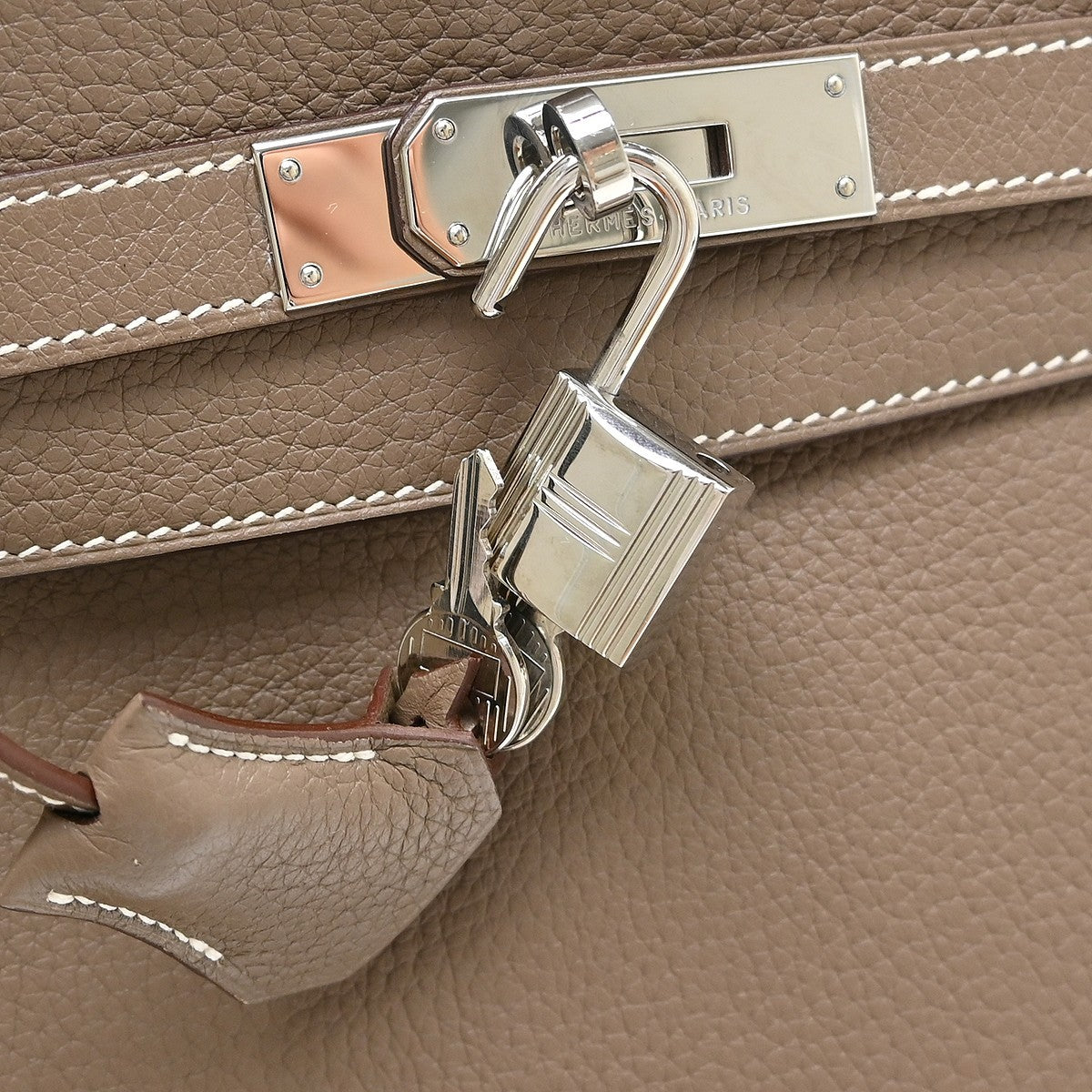 Hermes Kelly Etoupe Clemence With Palladium Hardware Beige Calfskin Handbag (Pre-Owned)