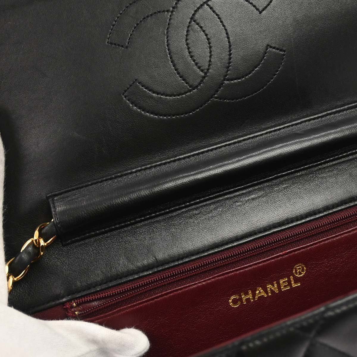Chanel Vintage Classic Flap Quilted Lambskin Black Leather Shoulder Bag Bag (Pre-Owned)