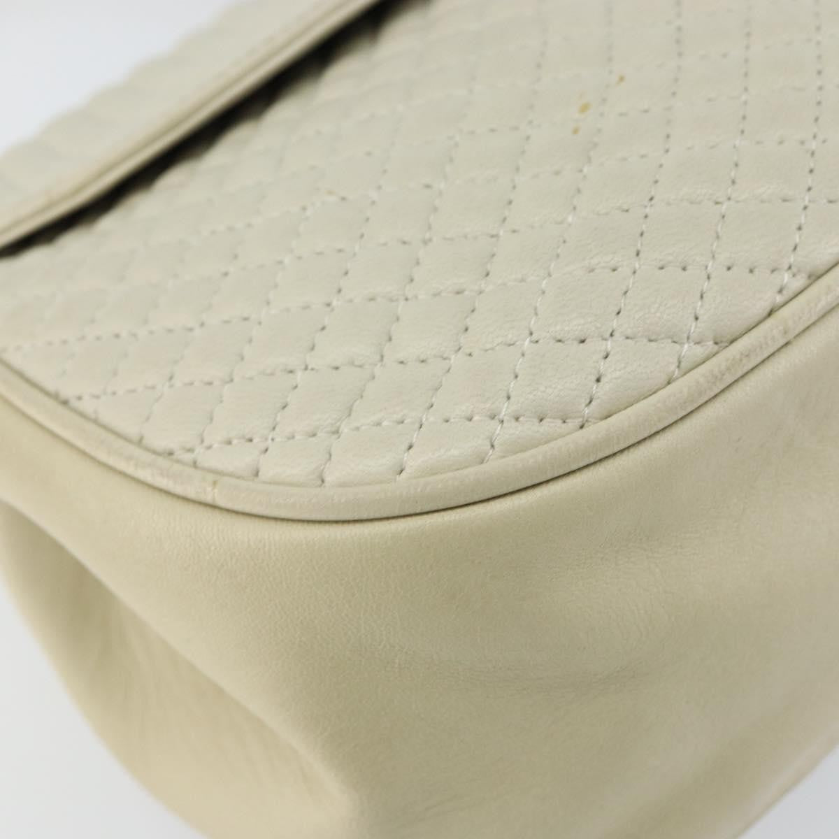 Bally Vintage Quilted Leather White Leather Handbag (Pre-Owned)