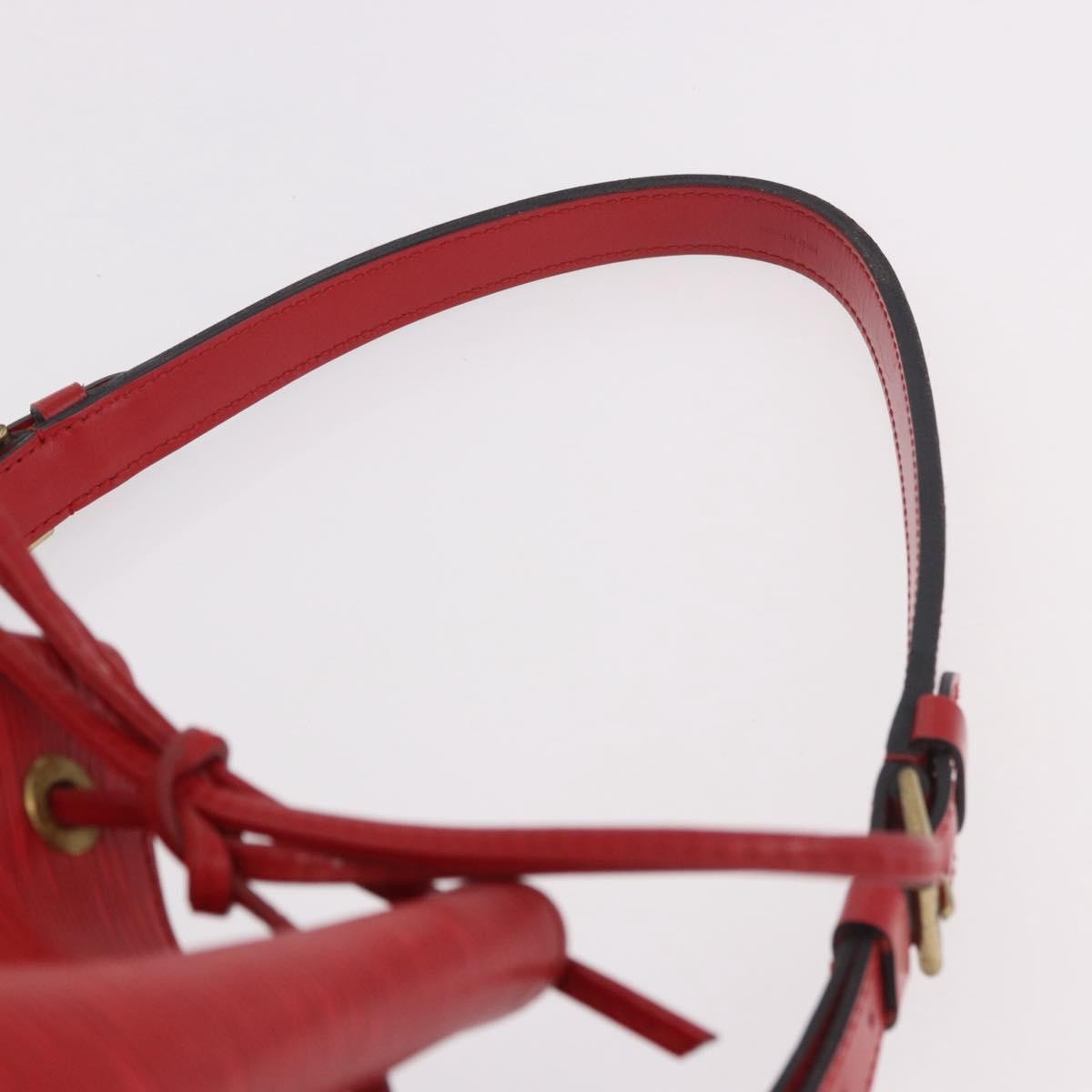Louis Vuitton Noe Epi Leather Red Leather Shoulder Bag Bag (Pre-Owned)