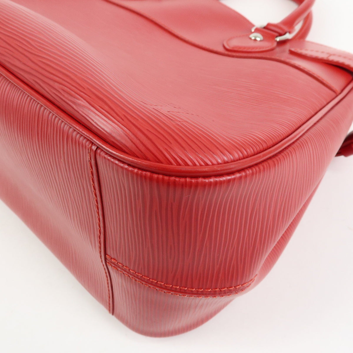 Louis Vuitton Passy Epi Leather Red Leather Tote Bag Bag (Pre-Owned)