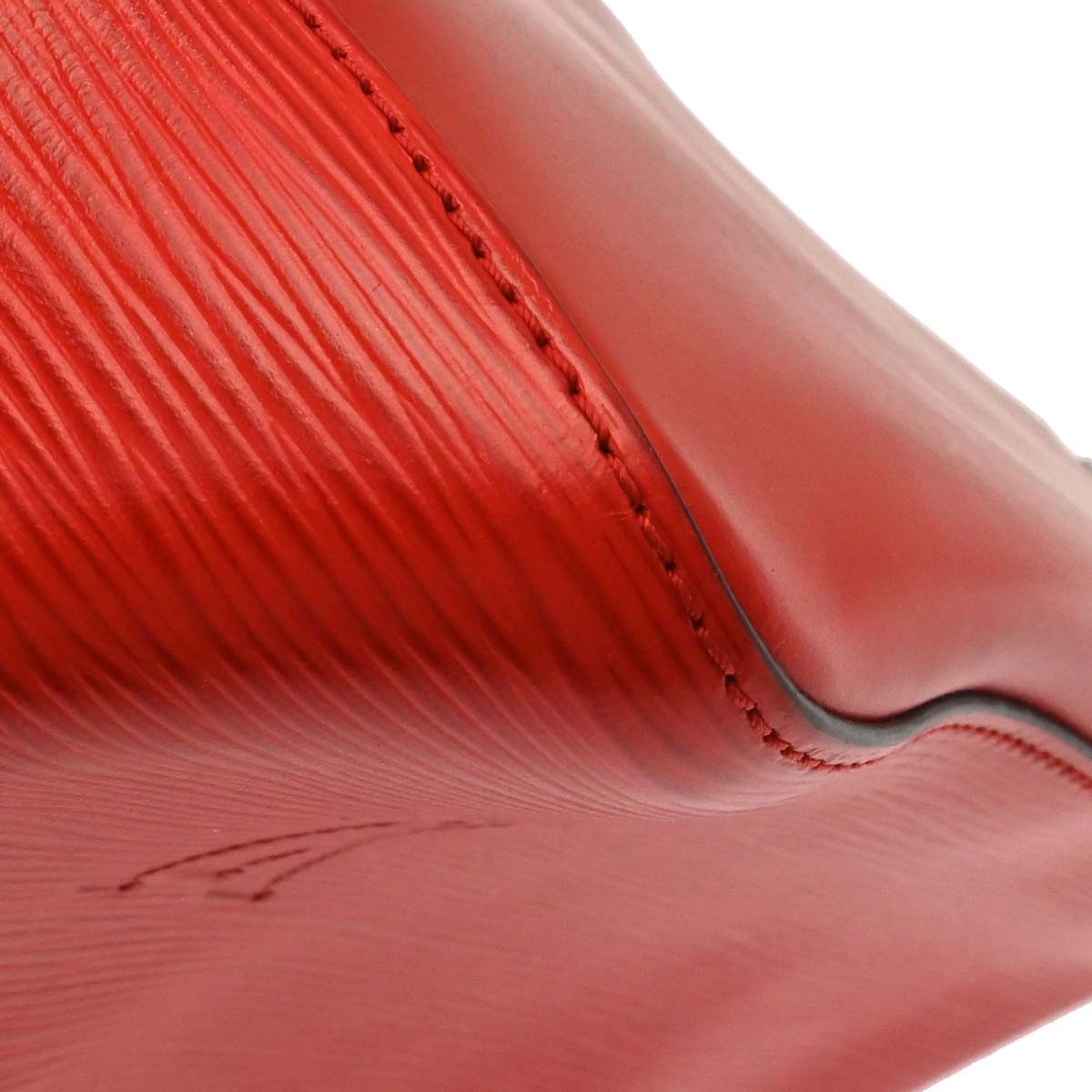Louis Vuitton Neonoe Epi Leather Red Leather Handbag (Pre-Owned)