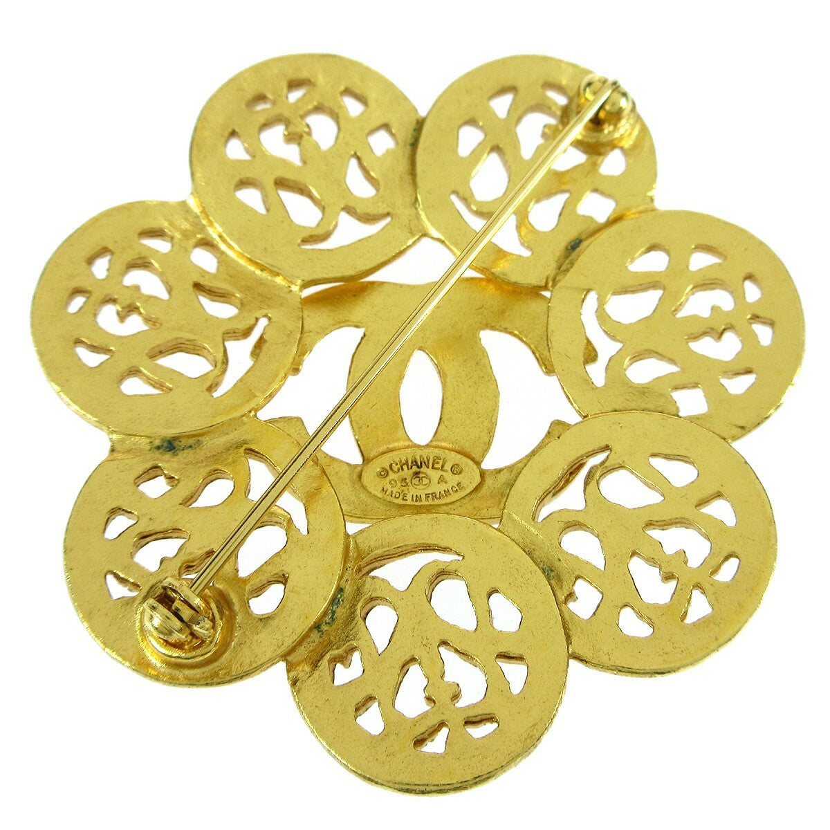 Chanel Vintage Cc Flower Textured Metal Gold Gold_Plated Brooch Jewelry (Pre-Owned)