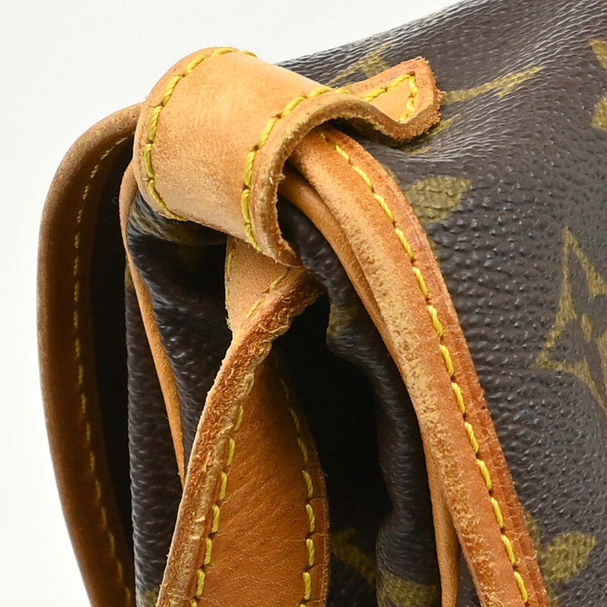 Louis Vuitton Saumur Monogram Brown Canvas Shoulder Bag Bag (Pre-Owned)