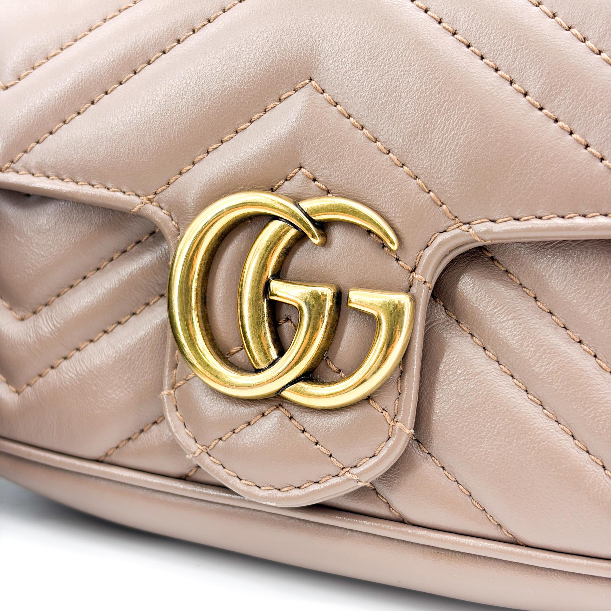 Gucci Gg Marmont Flap Chevron Leather Beige Leather Shoulder Bag Bag (Pre-Owned)