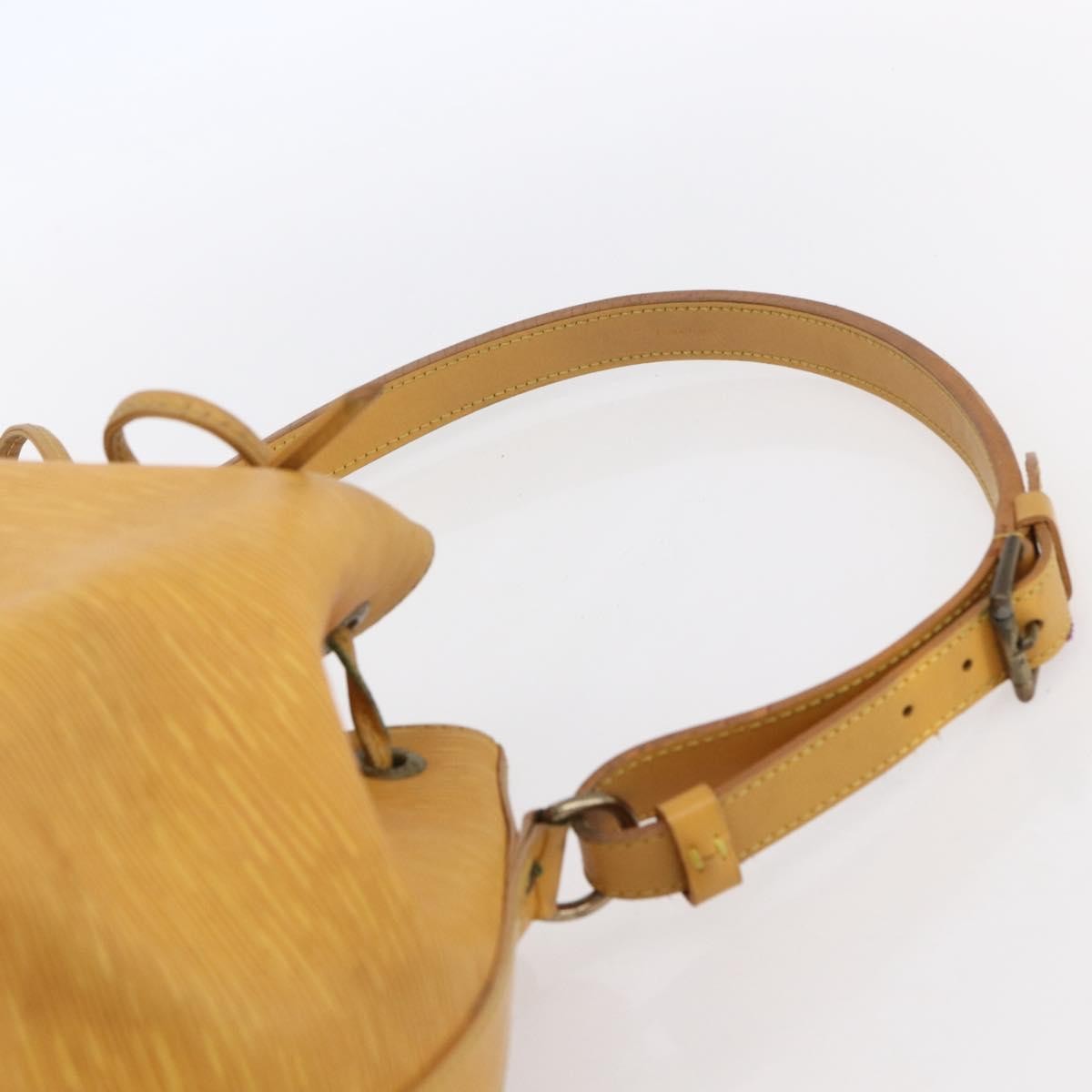 Louis Vuitton Petit Noe Epi Leather Yellow Leather Shoulder Bag Bag (Pre-Owned)