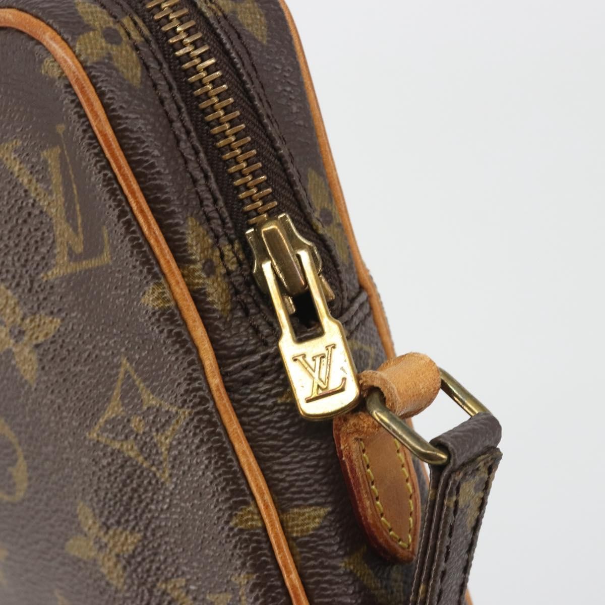 Louis Vuitton Danube Limited Edition Comic Trunk Printed Monogram Eclipse Canvas Brown Canvas Shoulder Bag Bag (Pre-Owned)