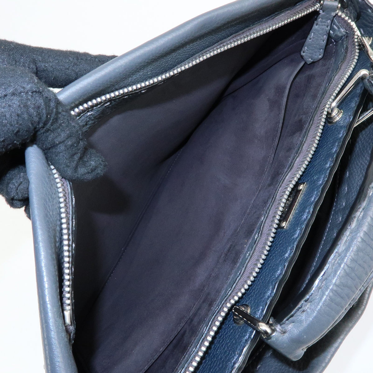 Fendi Selleria Peekaboo Grainy Leather Gray Leather Handbag (Pre-Owned)