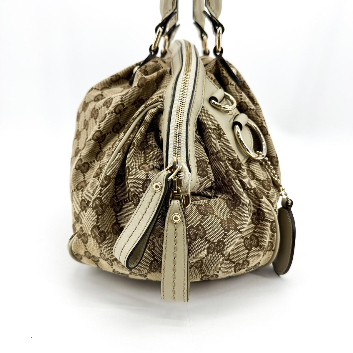Gucci Sukey Boston Gg Canvas Beige Canvas Handbag (Pre-Owned)