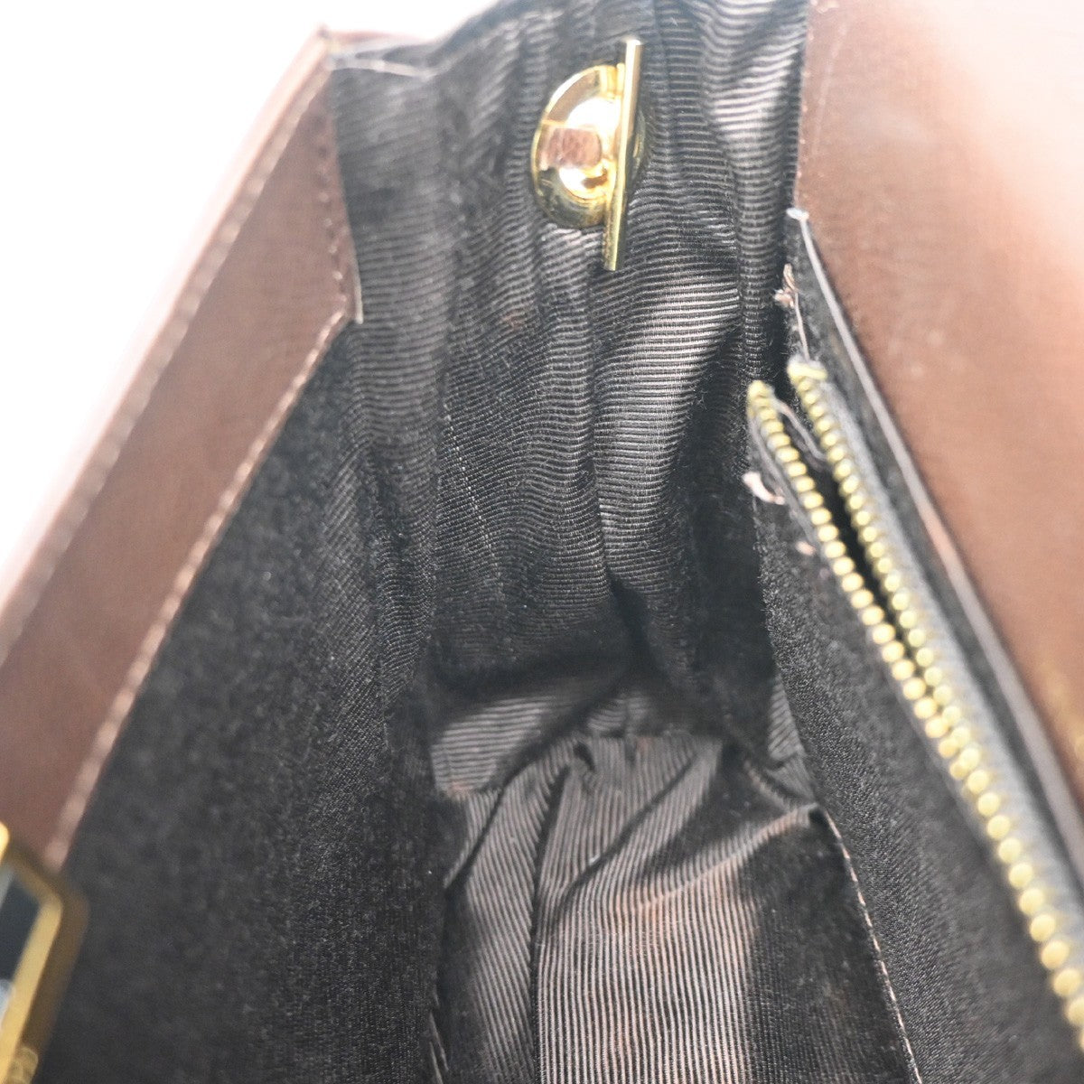 Valentino Garavani Vltn Flap Clutch Leather Brown Leather Shoulder Bag Bag (Pre-Owned)