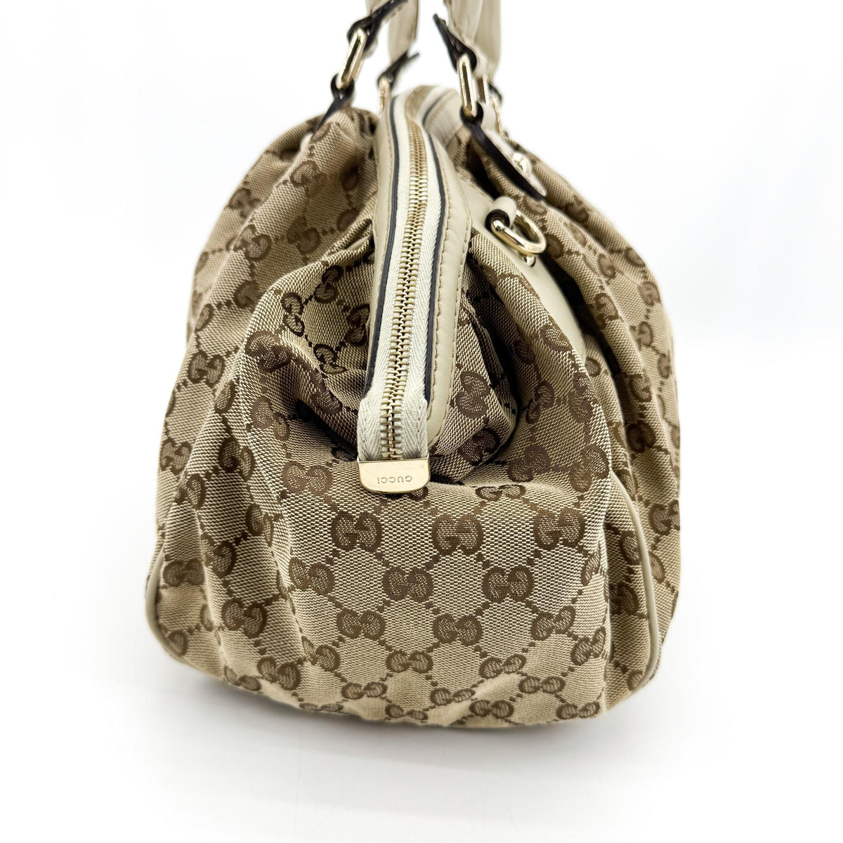 Gucci Sukey Boston Gg Canvas Beige Canvas Handbag (Pre-Owned)