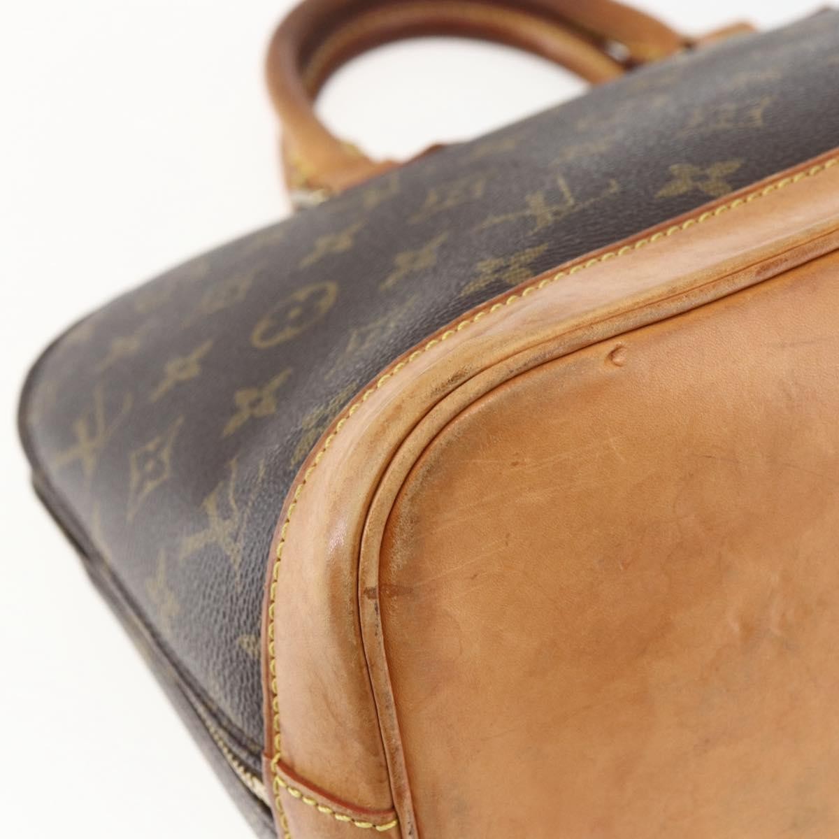 Louis Vuitton Alma Monogram Canvas Brown Canvas Handbag (Pre-Owned)