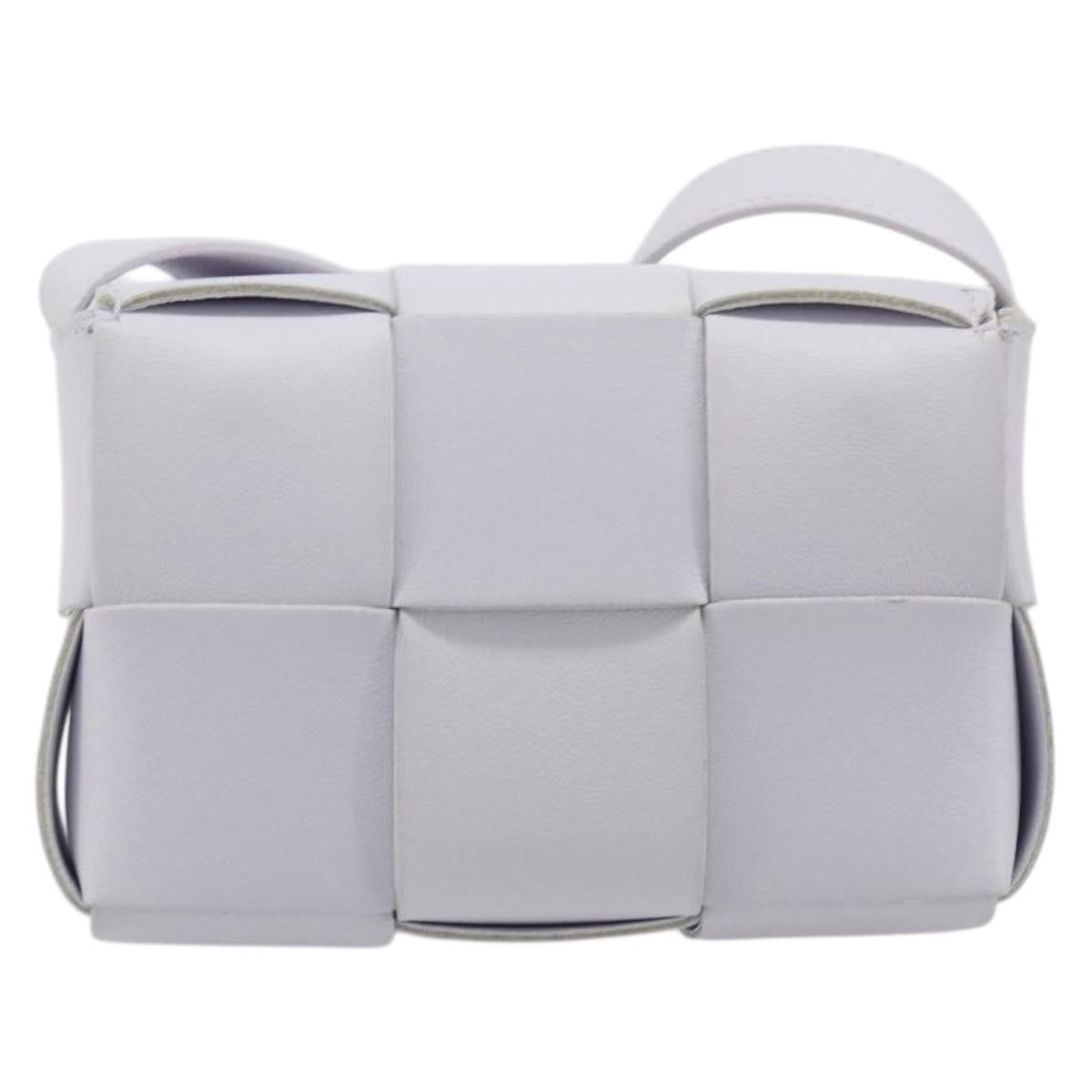 Bottega Veneta Cassette Maxi Intrecciato Leather White Leather Clutche & Pouche Bag (Pre-Owned)