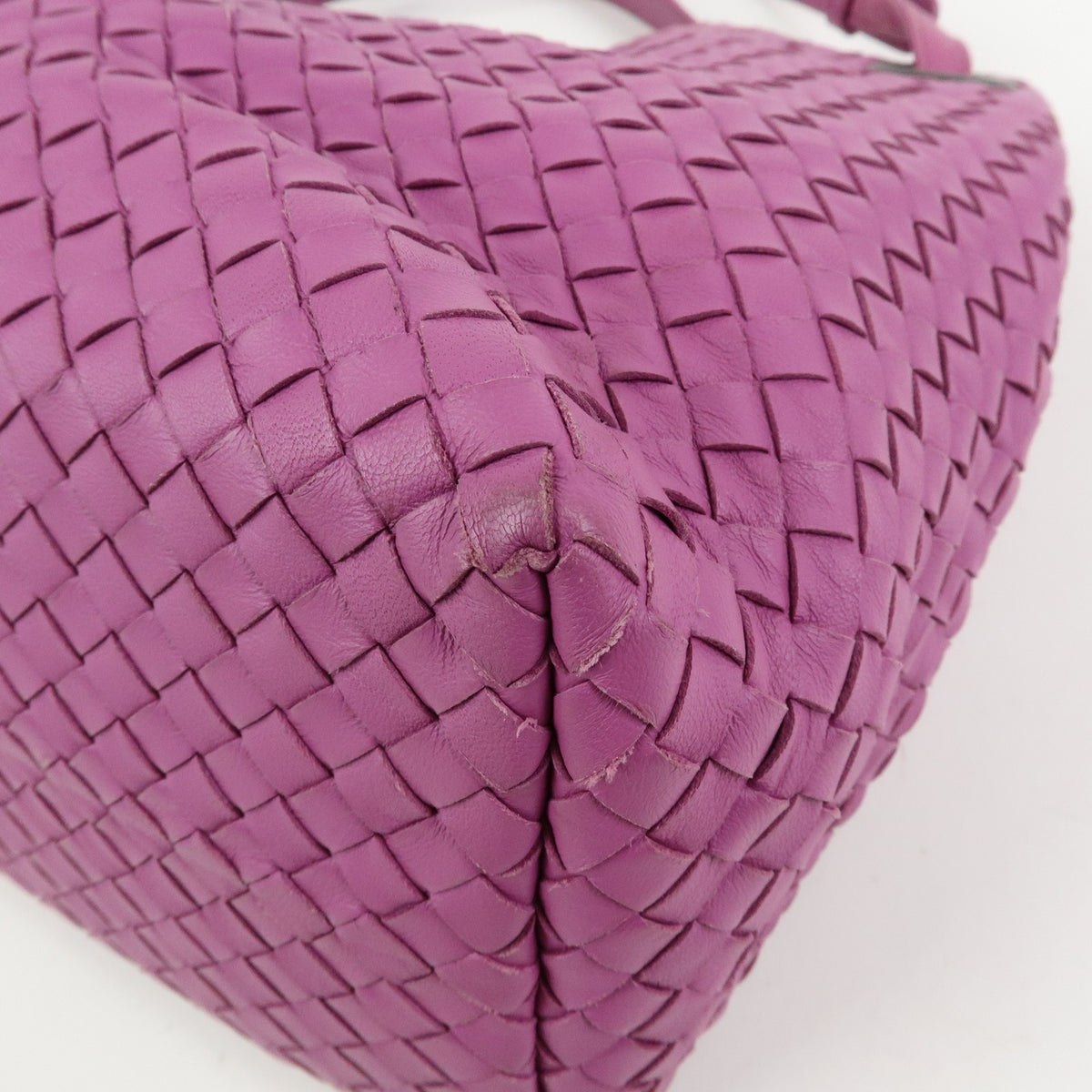Bottega Veneta Garda Intrecciato Nappa Purple Leather Handbag (Pre-Owned)